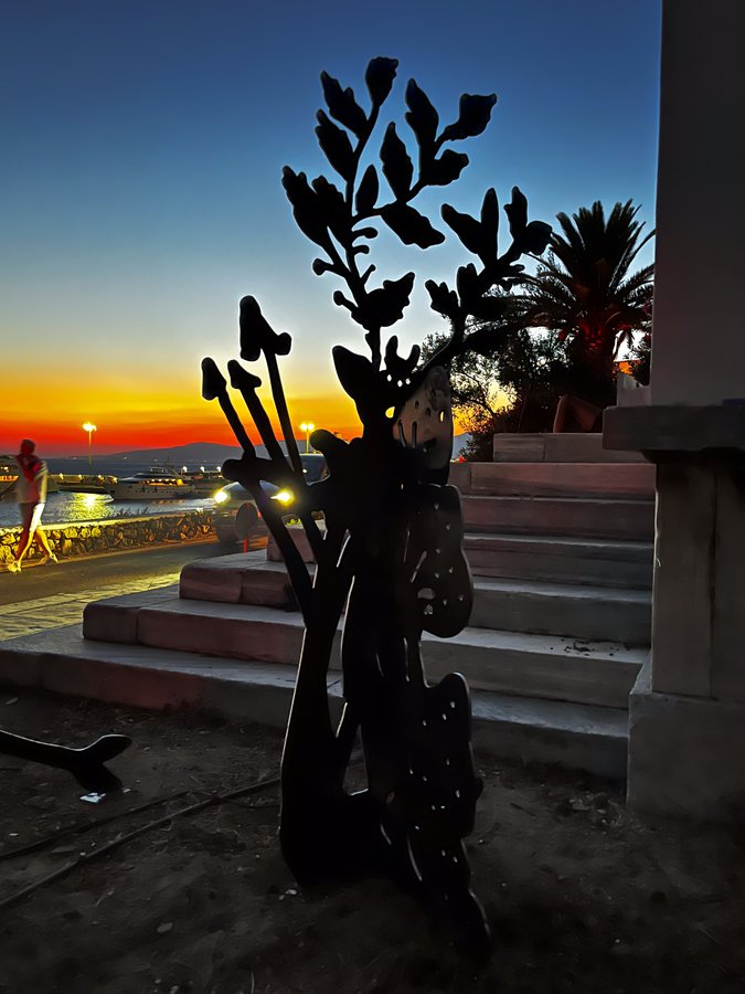 Lydia Venieri, Dionysos - Thirteenth Month - 03